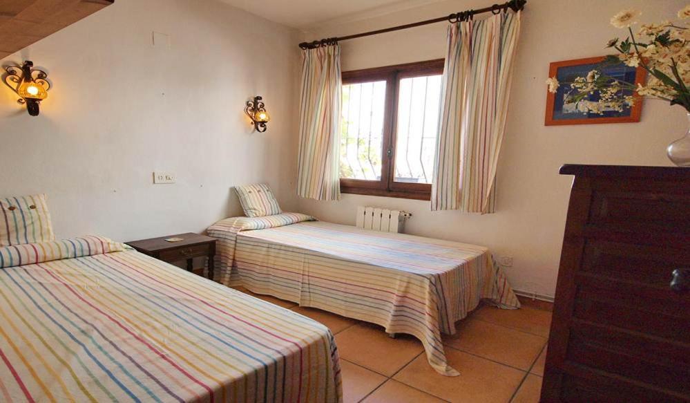6 Persoons Bungalow Met Gemeenschapelijk Zwembad เบนีตาเชลล์ ภายนอก รูปภาพ