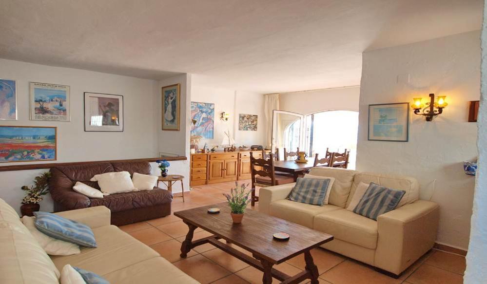 6 Persoons Bungalow Met Gemeenschapelijk Zwembad เบนีตาเชลล์ ภายนอก รูปภาพ